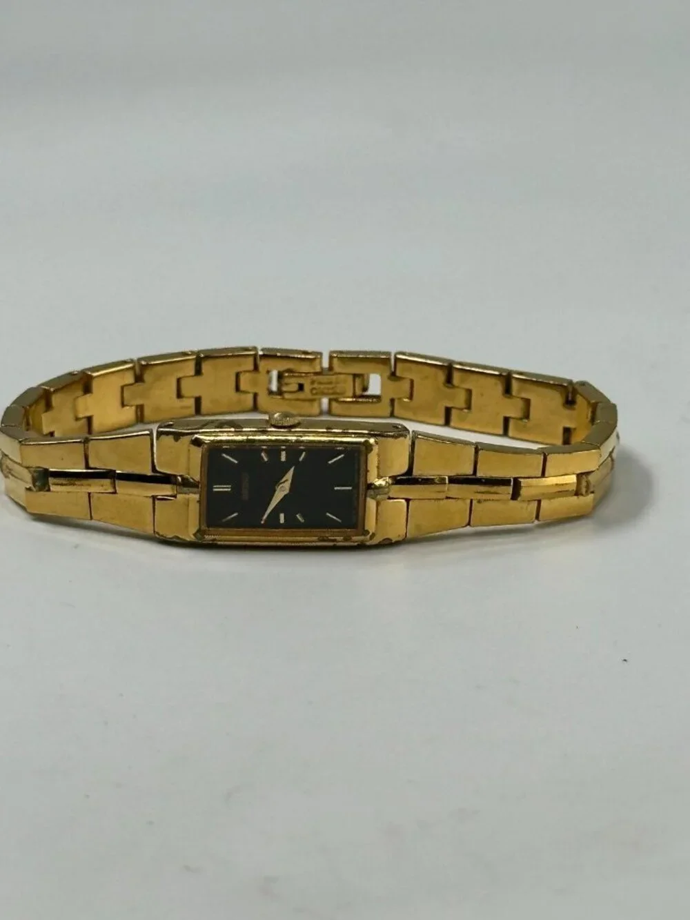 Vintage Seiko Watch Women Gold Tone Black 2E20-7479 New Battery 6.5